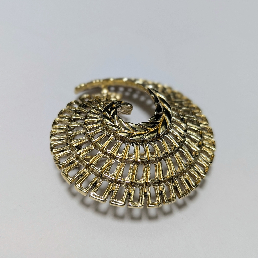 Vintage Sarah Coventry 1960s Gold Modernist Swirl Brooch Pin 2" MCM Canada - Picture 3 of 6